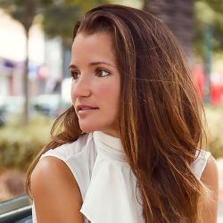 carolina-almeida-eqwow